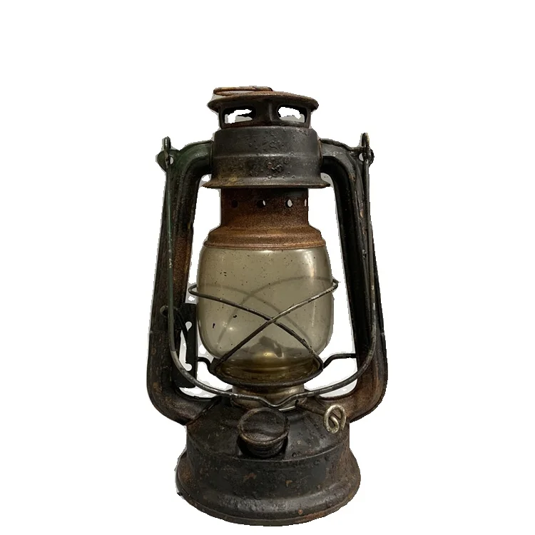 LAOJUNLU Folklore Nostalgia Old Objects Old Paraffin Lamp Horse Tilting Lamp Old Style Hooded Lamp Antique Old Horseshoe Lamp
LAOJUNLU Folklore Nostalgia Old Objects Old Paraffin Lamp Horse Tilting Lamp Old Style Hooded Lamp Antique Old Horseshoe Lamp