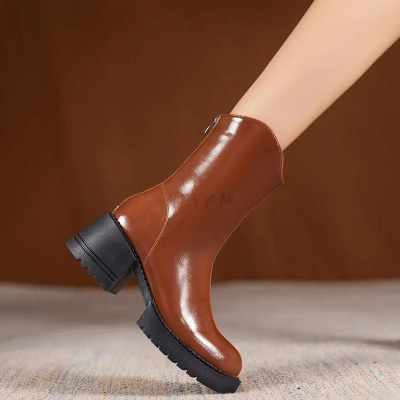 Genuine Leather Chunky Heels Ankle Boots Women Platform Shoes Autumn Winter Ladies Black Chelsea Short Boots Shoes Bottine Femme
Genuine Leather Chunky Heels Ankle Boots Women Platform Shoes Autumn Winter Ladies Black Chelsea Short Boots Shoes Bottine Femme