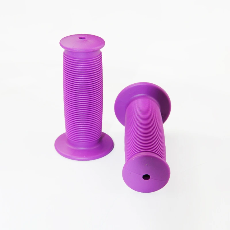 Bicycle handlebars are non-slip and shock-absorbing and comfortable. Plastic handlebars are wholesale for riding equipment.
Bicycle handlebars are non-slip and shock-absorbing and comfortable. Plastic handlebars are wholesale for riding equipment.