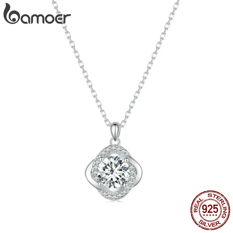 

Bamoer 1 Carat Real Moissanite Pendant Necklace for Women Lucky Four Clover 925 Sterling Silver Wedding Bridal Jewelry