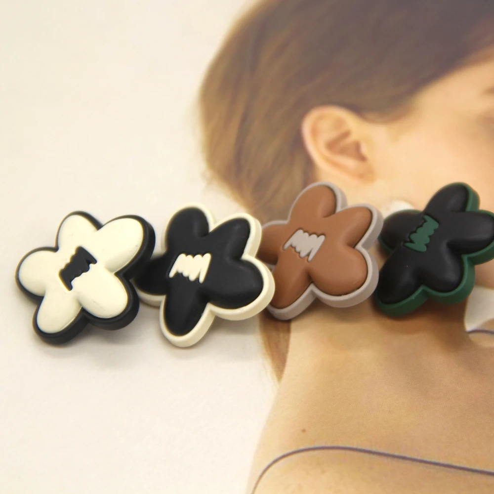 DOTOLLE Cute Colorful Flower Metal Buttons For Clothes Women Coat Suit Blazer Cute DIY Decorations Sewing Accessories Wholesale
DOTOLLE Cute Colorful Flower Metal Buttons For Clothes Women Coat Suit Blazer Cute DIY Decorations Sewing Accessories Wholesale