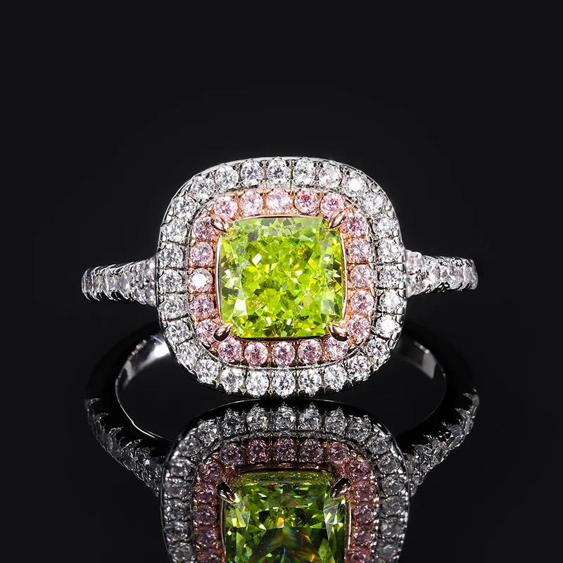 Exquisite Silver S925 Original 6*6mm Square Green High Carbon Diamond Ring For Women Vintage Jewelry Anniversary Gift Girlfriend
Exquisite Silver S925 Original 6*6mm Square Green High Carbon Diamond Ring For Women Vintage Jewelry Anniversary Gift Girlfriend