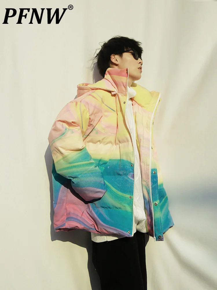 Мужская короткая куртка на хлопковом наполнителе, с капюшоном 
Мужская короткая куртка на хлопковом наполнителе, с капюшоном