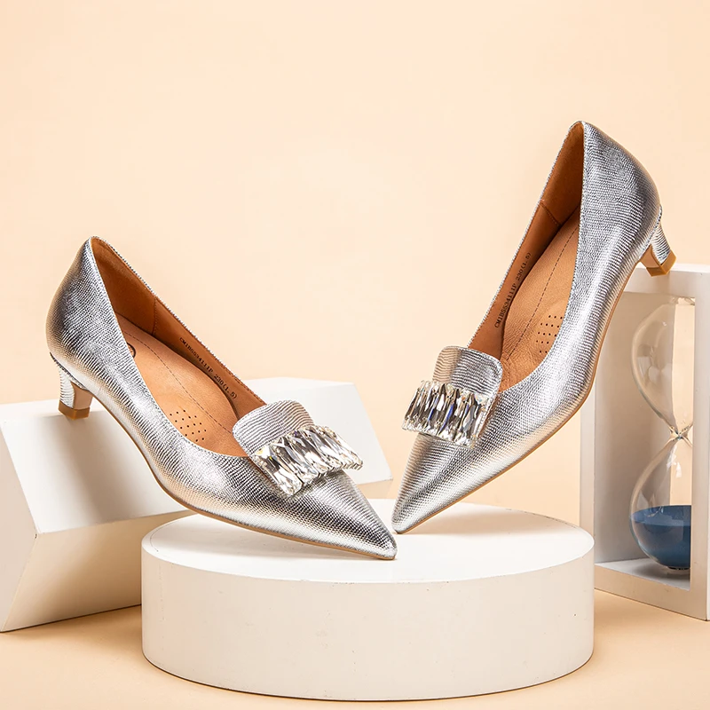 Women Mid Heel Shoes Low Heeled Shoes 2023 Luxury Soiree Fashion Elegant Balance Shoes Sheepskin Plastic Correctioncomfort
Women Mid Heel Shoes Low Heeled Shoes 2023 Luxury Soiree Fashion Elegant Balance Shoes Sheepskin Plastic Correctioncomfort