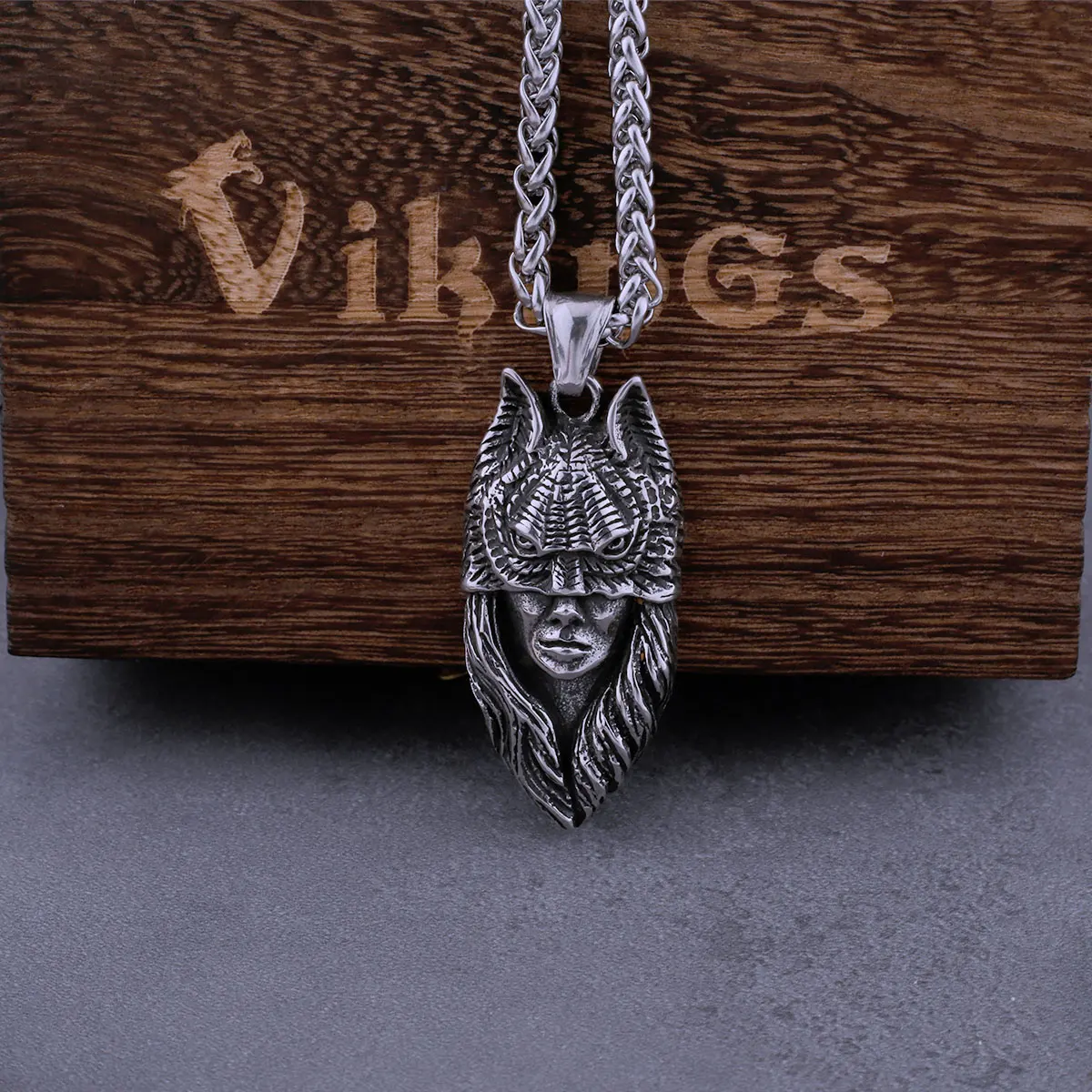 Stainless Steel Retro Catwoman Men and Women Fashion Hip Hop Wild Stainless Steel Chain Skull Pendant Birthday Gift Jewelry
Stainless Steel Retro Catwoman Men and Women Fashion Hip Hop Wild Stainless Steel Chain Skull Pendant Birthday Gift Jewelry