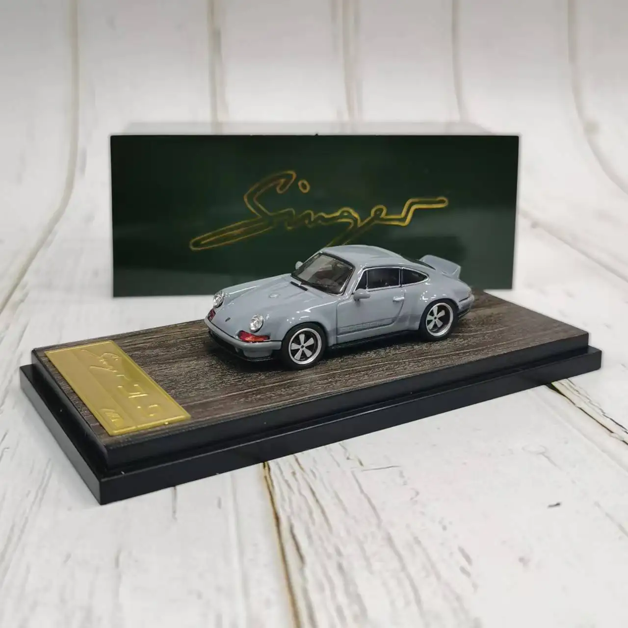 HKM 1:64 модель автомобиля RWB 964 Singer DLS, беговые автомобили из сплава, литые автомобили, коллекция-металлик, серый
HKM 1:64 модель автомобиля RWB 964 Singer DLS, беговые автомобили из сплава, литые автомобили, коллекция-металлик, серый