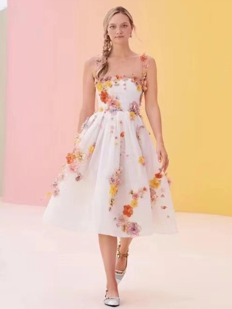 Catwalk Style Heavy Craft Appliqués Sexy Leaky Shoulder High Waist Suspender Dress Women's New Fashion Loose Swing Puff Skirt
Catwalk Style Heavy Craft Appliqués Sexy Leaky Shoulder High Waist Suspender Dress Women's New Fashion Loose Swing Puff Skirt
