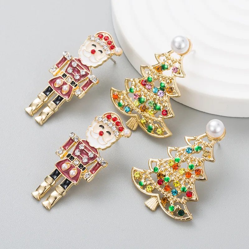 Fashion Creative Pearl Earrings Christmas Gift Women's Colorful Tree Santa Claus Earrings Trend 2022 Women Jewelry
Fashion Creative Pearl Earrings Christmas Gift Women's Colorful Tree Santa Claus Earrings Trend 2022 Women Jewelry