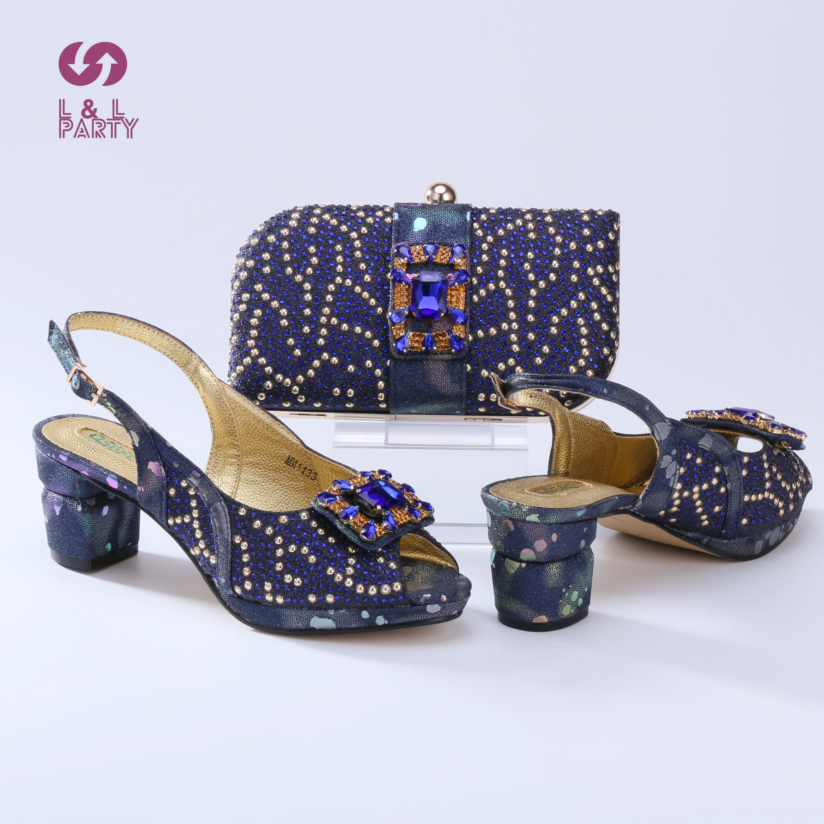 2022 Hot Selling African Ladies Dark Blue Peep Toe Shoes and Bag Set in Women Evening Wedding Party
2022 Hot Selling African Ladies Dark Blue Peep Toe Shoes and Bag Set in Women Evening Wedding Party