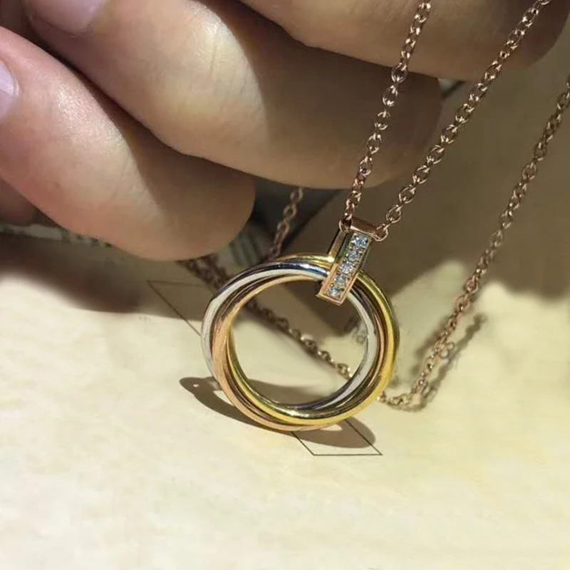 2022 New High-quality Fashion Inlaid Shiny Zircon Three-ring Three-color Charm Necklace, Holiday Party High-end Jewelry 
2022 New High-quality Fashion Inlaid Shiny Zircon Three-ring Three-color Charm Necklace, Holiday Party High-end Jewelry