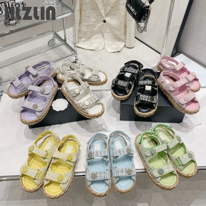 

2023 new straw braided hemp rope thick soled beach sandals female flat everything with Roman shoes