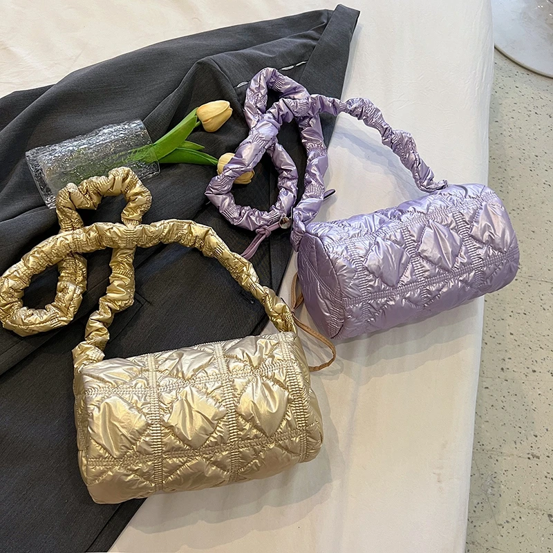 Fashion Quilted Bubble Casual Cylindrical Shoulder Bag Pleated Plaid Women's Crossbody Bag Pleated Shoulder Straps Y2K Summer 
Fashion Quilted Bubble Casual Cylindrical Shoulder Bag Pleated Plaid Women's Crossbody Bag Pleated Shoulder Straps Y2K Summer