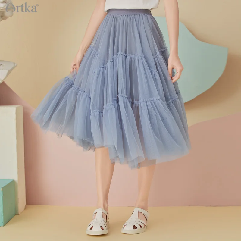 ARTKA 2022 Spring New Women Skirt Elegant Multi-layer Gauze Long Skirts A-Line Elastic High Waist Pleated Skirt Female QA29025X
ARTKA 2022 Spring New Women Skirt Elegant Multi-layer Gauze Long Skirts A-Line Elastic High Waist Pleated Skirt Female QA29025X