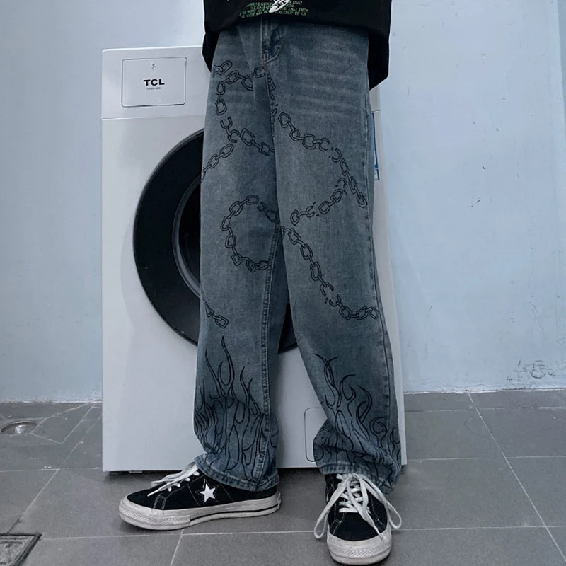 2021 Women Graffiti Flame Print Pants Loose Casual Chain Pattern Long Trousers New Fall Fashion Jeans Cowboy Female Streetwear
2021 Women Graffiti Flame Print Pants Loose Casual Chain Pattern Long Trousers New Fall Fashion Jeans Cowboy Female Streetwear