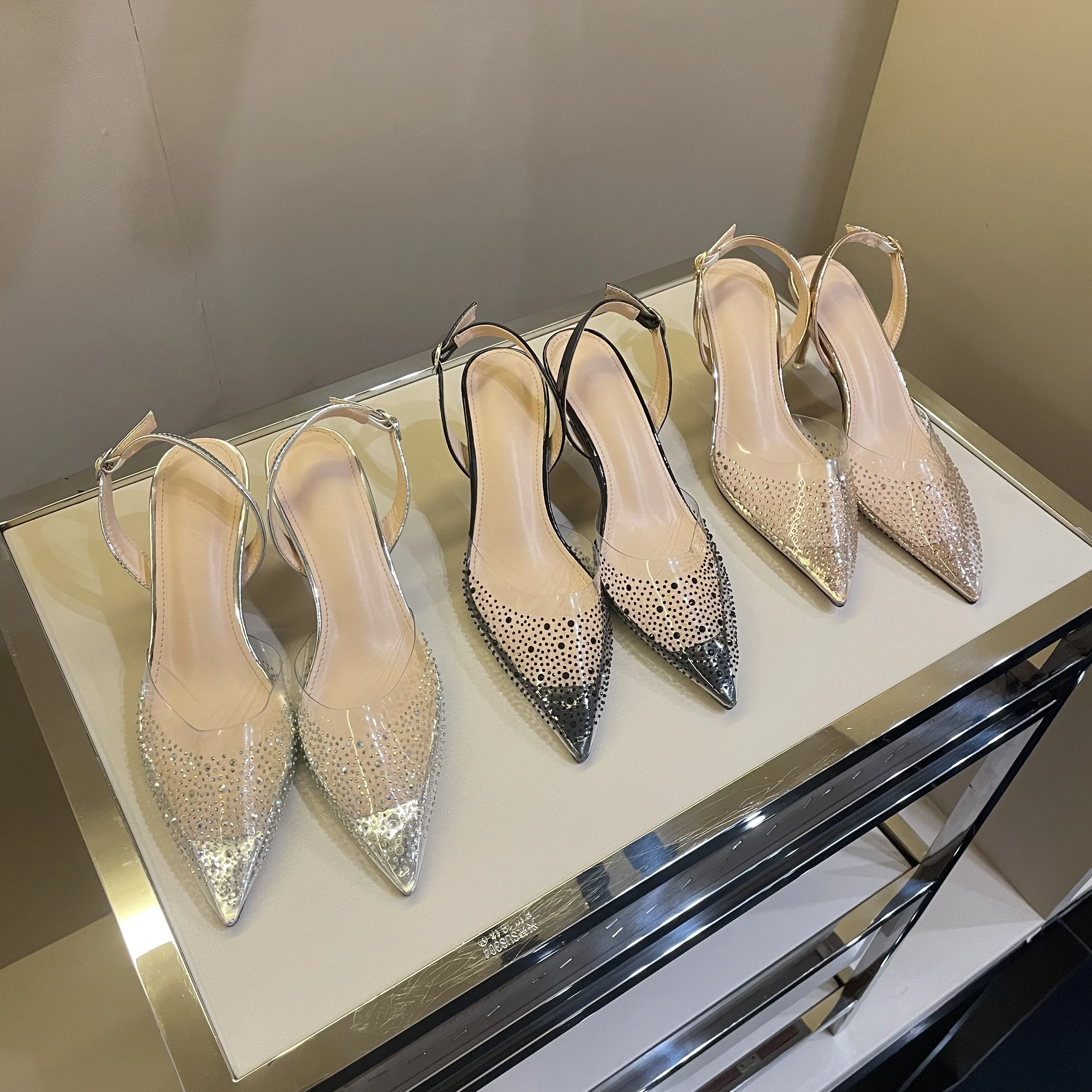 115919 Korean Lady Temperament With Heel Shoes Women's Transparent PVC Pointed Closed Summer Sandals Thin Heel Silver
115919 Korean Lady Temperament With Heel Shoes Women's Transparent PVC Pointed Closed Summer Sandals Thin Heel Silver