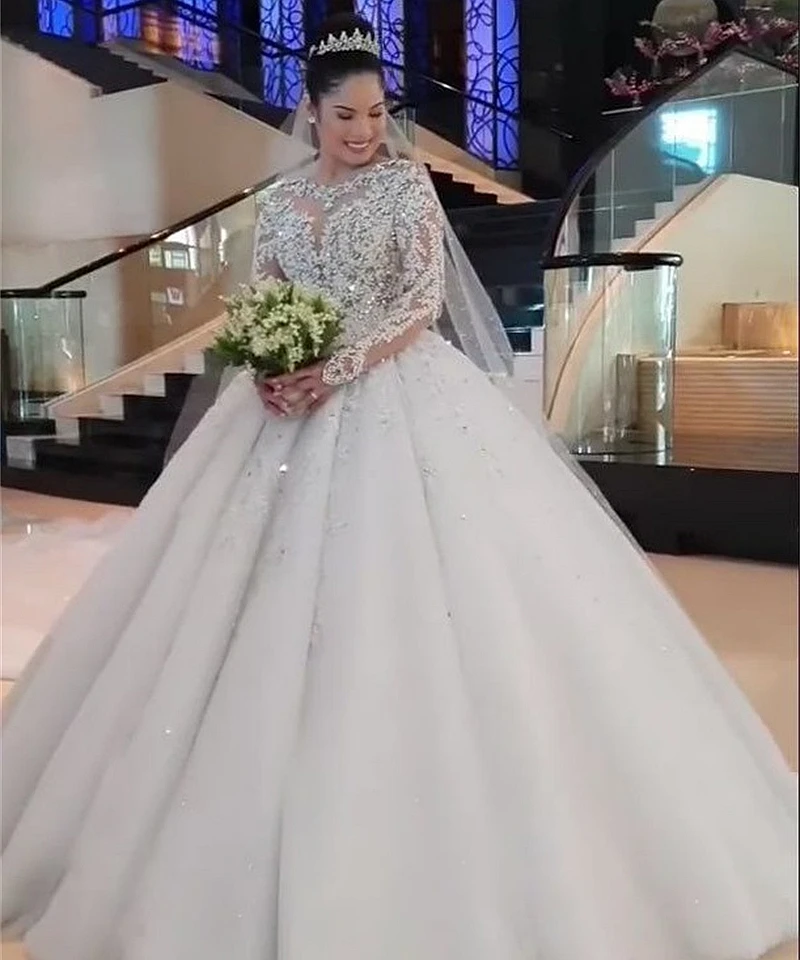 Luxury Wedding Dresses Cathedral Train Long Sleeves Ball Gown Bridal Gowns Lace Appliques Crystals Beaded Elegant Formal Wear
Luxury Wedding Dresses Cathedral Train Long Sleeves Ball Gown Bridal Gowns Lace Appliques Crystals Beaded Elegant Formal Wear