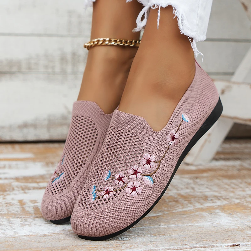 Ladies Flat Shoes Ladies Lightweight Sneakers Autumn Chinese Style Embroidered Flat Shoes Breathable Outdoor Walking Shoes
Ladies Flat Shoes Ladies Lightweight Sneakers Autumn Chinese Style Embroidered Flat Shoes Breathable Outdoor Walking Shoes