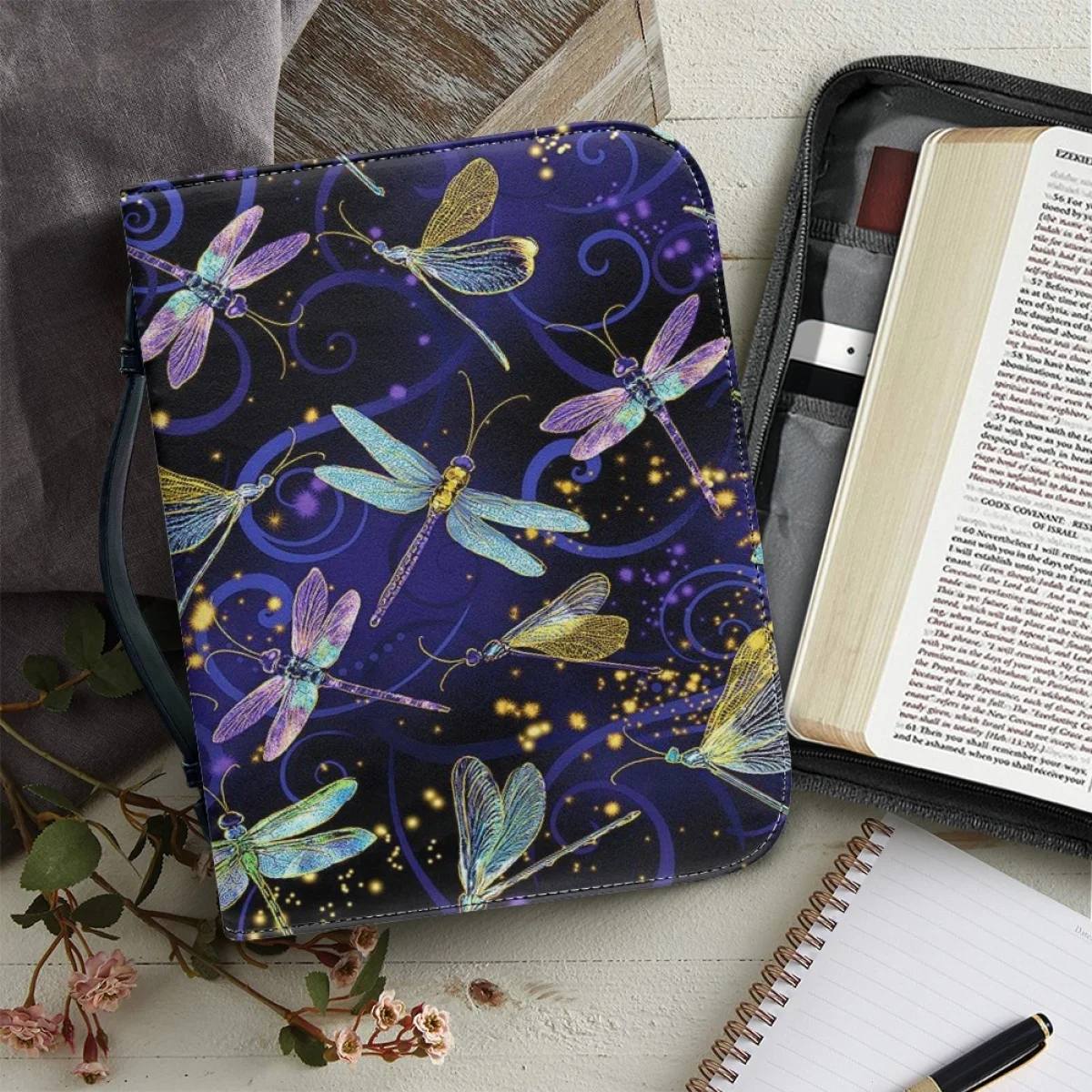Trendy Art Dragonfly Print Handbags for Women PU Bible Cover Case Practical Bible Storage Bags Custom Christian Church Bible Bag
Trendy Art Dragonfly Print Handbags for Women PU Bible Cover Case Practical Bible Storage Bags Custom Christian Church Bible Bag
