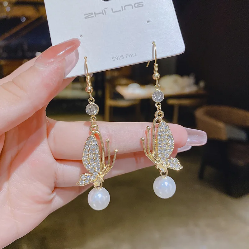2022 New Fashion Network Red Personality Butterfly Full Diamond Earrings Female Japanese Korean Style Luxury Earrings Female
2022 New Fashion Network Red Personality Butterfly Full Diamond Earrings Female Japanese Korean Style Luxury Earrings Female