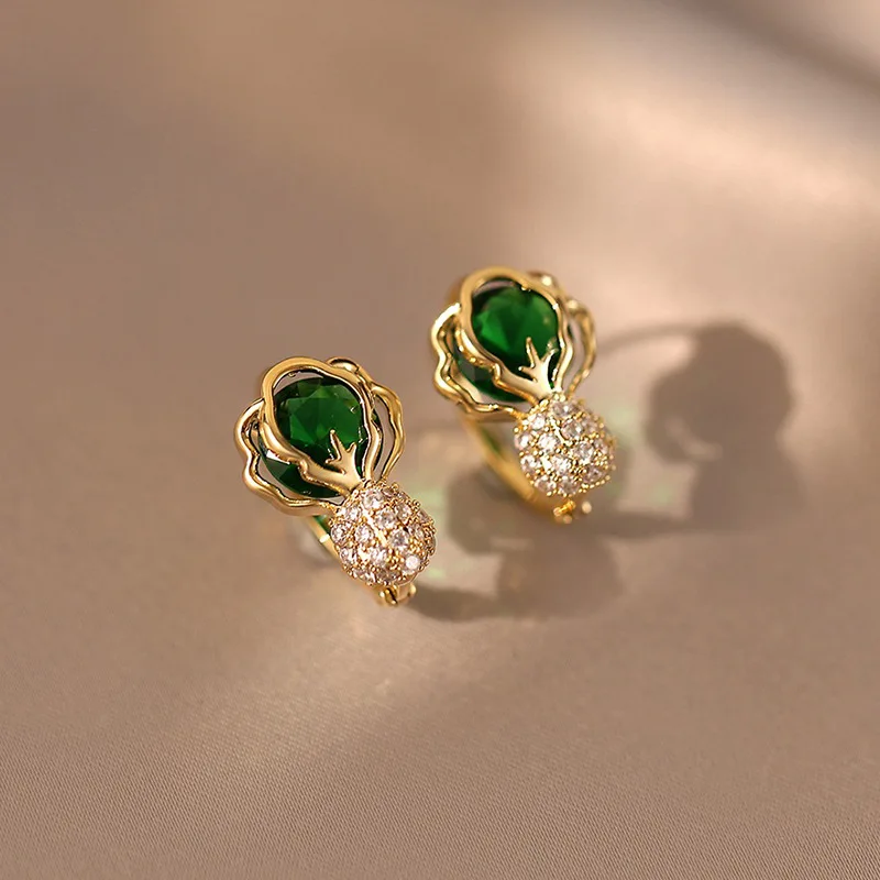 Light Luxury Elegant Niche Design Crystal Cabbage Stud Earrings For Women Fashion Sweet Girl Jewelry Party Gifts
Light Luxury Elegant Niche Design Crystal Cabbage Stud Earrings For Women Fashion Sweet Girl Jewelry Party Gifts