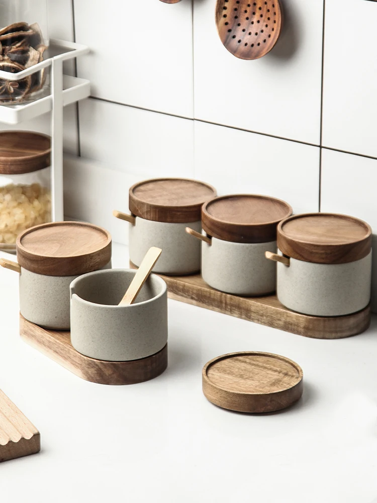 Ceramic seasoning jar set sugar and salt jar with lid large capacity food storage box kitchen container Stoneware airtight jar
Ceramic seasoning jar set sugar and salt jar with lid large capacity food storage box kitchen container Stoneware airtight jar