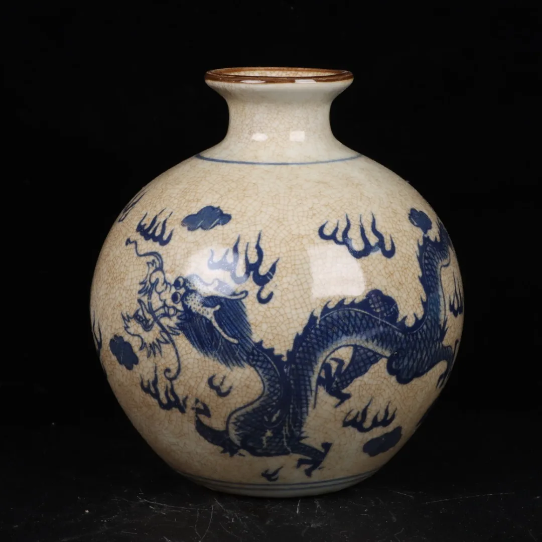 Exquisite Blue And White Pomegranate Vase Decoration With Double Dragon Playing Pearl Pattern
Exquisite Blue And White Pomegranate Vase Decoration With Double Dragon Playing Pearl Pattern