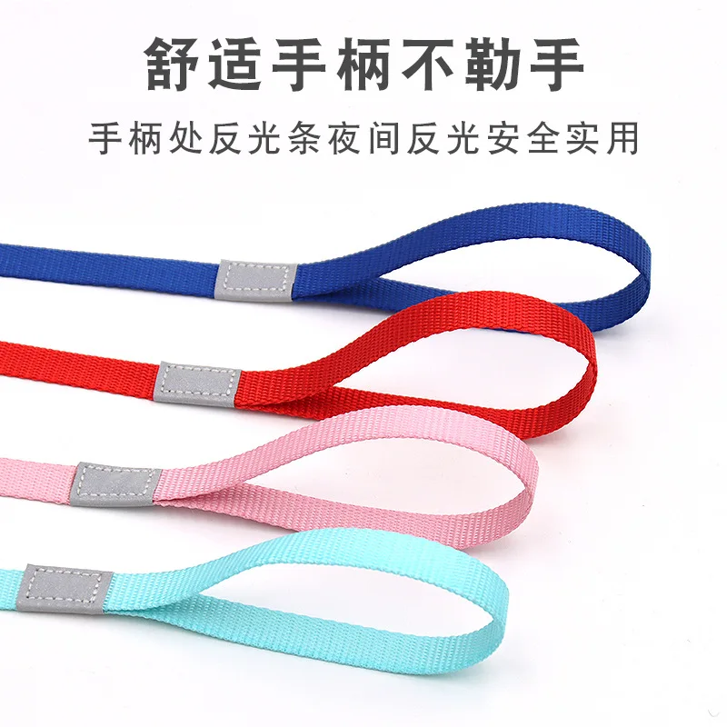 Pet Hand Holding Rope New Imitation Nylon Dog Rope Reflective Dog Chain Comfortable Pull-Resistant Hand Holding Rope
Pet Hand Holding Rope New Imitation Nylon Dog Rope Reflective Dog Chain Comfortable Pull-Resistant Hand Holding Rope
