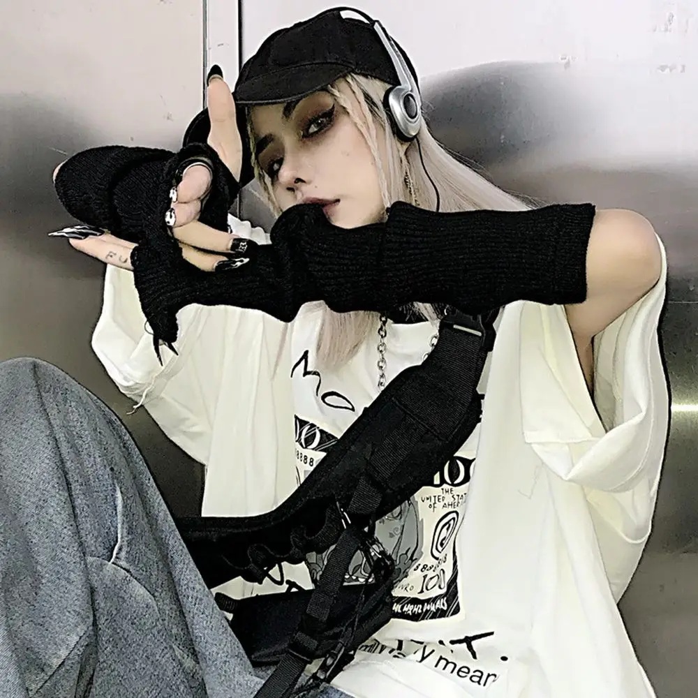 Mittens Solid Color Fashion Design Knitting Korean Apparel Accessories Women Gothic Gloves Fingerless Gloves Punk Arm Warmer
Mittens Solid Color Fashion Design Knitting Korean Apparel Accessories Women Gothic Gloves Fingerless Gloves Punk Arm Warmer