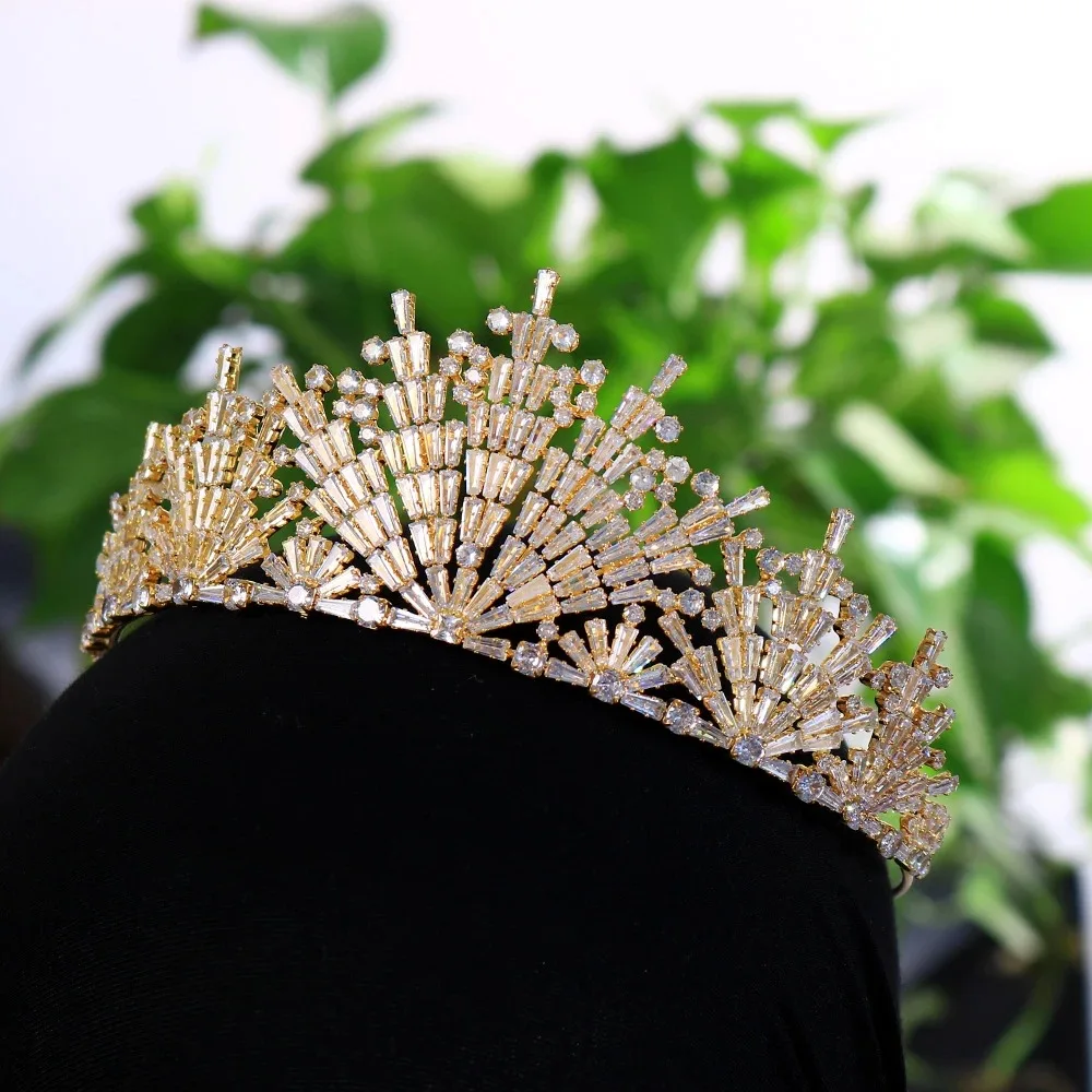 Fashion Golden Zirconia Bridal Headband Classic CZ Tiaras Crowns Wedding Prom Tiara
Fashion Golden Zirconia Bridal Headband Classic CZ Tiaras Crowns Wedding Prom Tiara