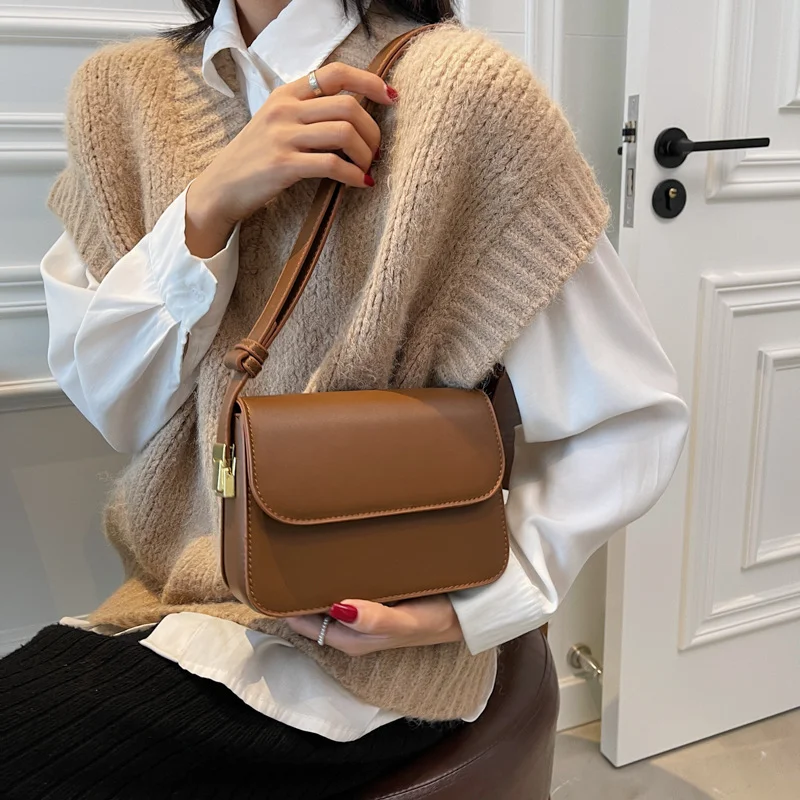 Women's Retro Fashion Shoulder Small Square Bag Luxury Simple Crossbody Underarm сумка женская Purses and Handbags Free Shipping
Women's Retro Fashion Shoulder Small Square Bag Luxury Simple Crossbody Underarm сумка женская Purses and Handbags Free Shipping