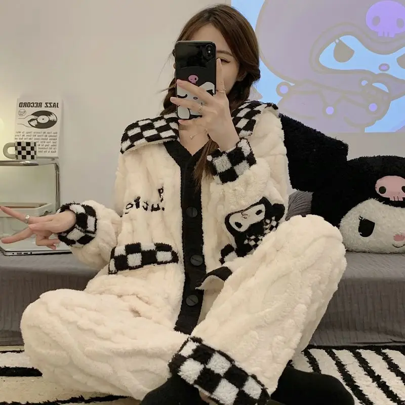Kawaii Sanrios Pajama Sets Winter Warm Coral Velvet Kuromi Pajamas for Women Cute Cartoon Casual Loungewear Sets
Kawaii Sanrios Pajama Sets Winter Warm Coral Velvet Kuromi Pajamas for Women Cute Cartoon Casual Loungewear Sets