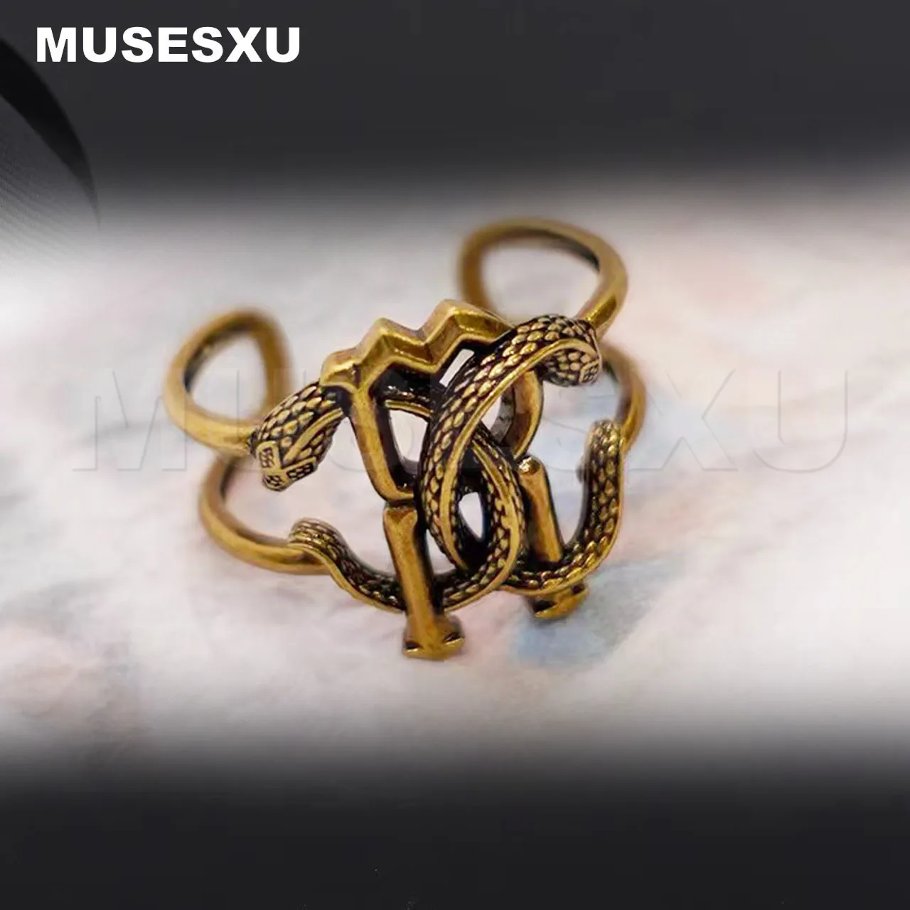 2022 Jewelry & Accessories Luxury Brand Double Spirit Snake Hollow Open Bracelet For Men's & Women's Party Gifts
2022 Jewelry & Accessories Luxury Brand Double Spirit Snake Hollow Open Bracelet For Men's & Women's Party Gifts