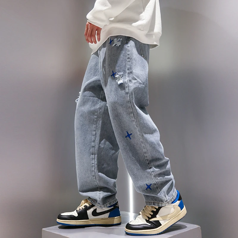 Four Seasons Retro Hole Embroidered Jeans Men's Trend Straight Loose American Retro High Street Casual Pants Fashion Streetwear
Four Seasons Retro Hole Embroidered Jeans Men's Trend Straight Loose American Retro High Street Casual Pants Fashion Streetwear