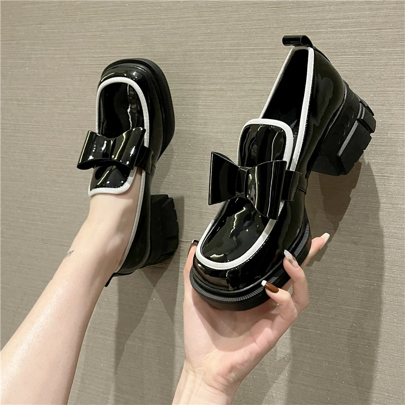 Retro Woman Shoes Shallow Mouth Loafers With Fur Round Toe Casual Female Sneakers Oxfords Flats Clogs Platform Slip-on New Summe
Retro Woman Shoes Shallow Mouth Loafers With Fur Round Toe Casual Female Sneakers Oxfords Flats Clogs Platform Slip-on New Summe