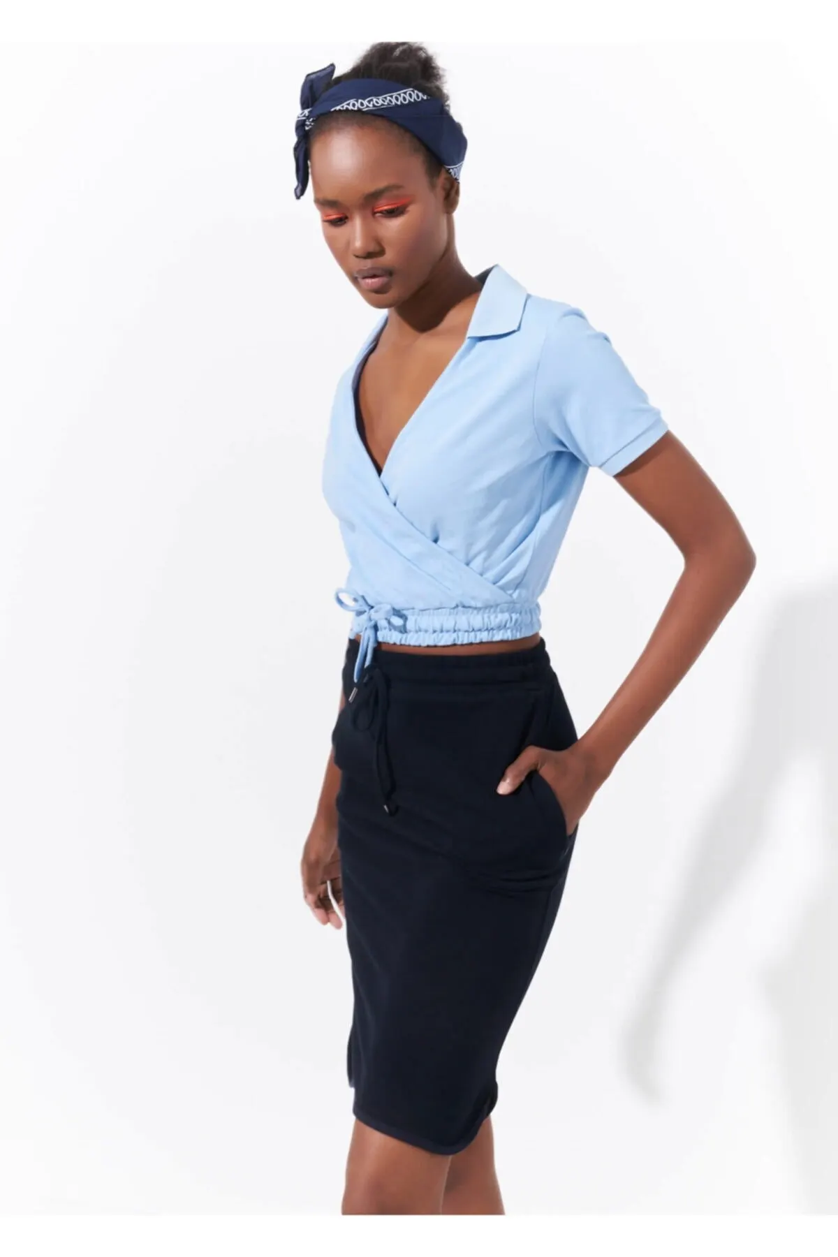 Women's Skirt Navy Blue Over The Knee Skirt With Pockets With Side slis Summer Fashion Casual Short Sleeve Elegant Skirt 
Women's Skirt Navy Blue Over The Knee Skirt With Pockets With Side slis Summer Fashion Casual Short Sleeve Elegant Skirt
