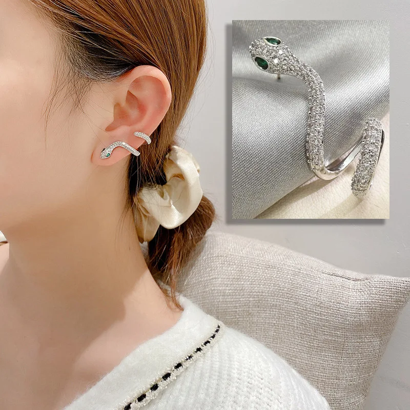 Trendy Kpop Snake Shape Ear Piercing Zircon Clip Earrings Vintage Punk Geometric Animal Earring for Women Party Jewelry Gift
Trendy Kpop Snake Shape Ear Piercing Zircon Clip Earrings Vintage Punk Geometric Animal Earring for Women Party Jewelry Gift