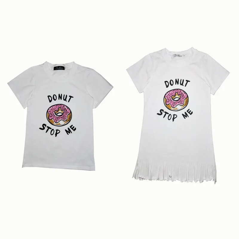 Одежда для родителей и детей, летняя одежда, футболки с коротким рукавом, платье для мамы и дочки, одинаковые Семейные наряды с узором
Одежда для родителей и детей, летняя одежда, футболки с коротким рукавом, платье для мамы и дочки, одинаковые Семейные наряды с узором