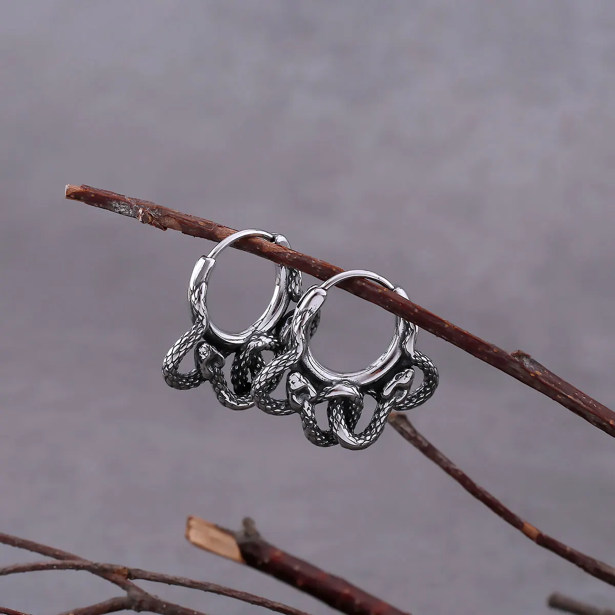 Vintage Animal Snake Hoop Earring For Men Stainless Steel Rock Hip Hop Biker Accessories Fashion Punk Charm Jewelry Gift
Vintage Animal Snake Hoop Earring For Men Stainless Steel Rock Hip Hop Biker Accessories Fashion Punk Charm Jewelry Gift