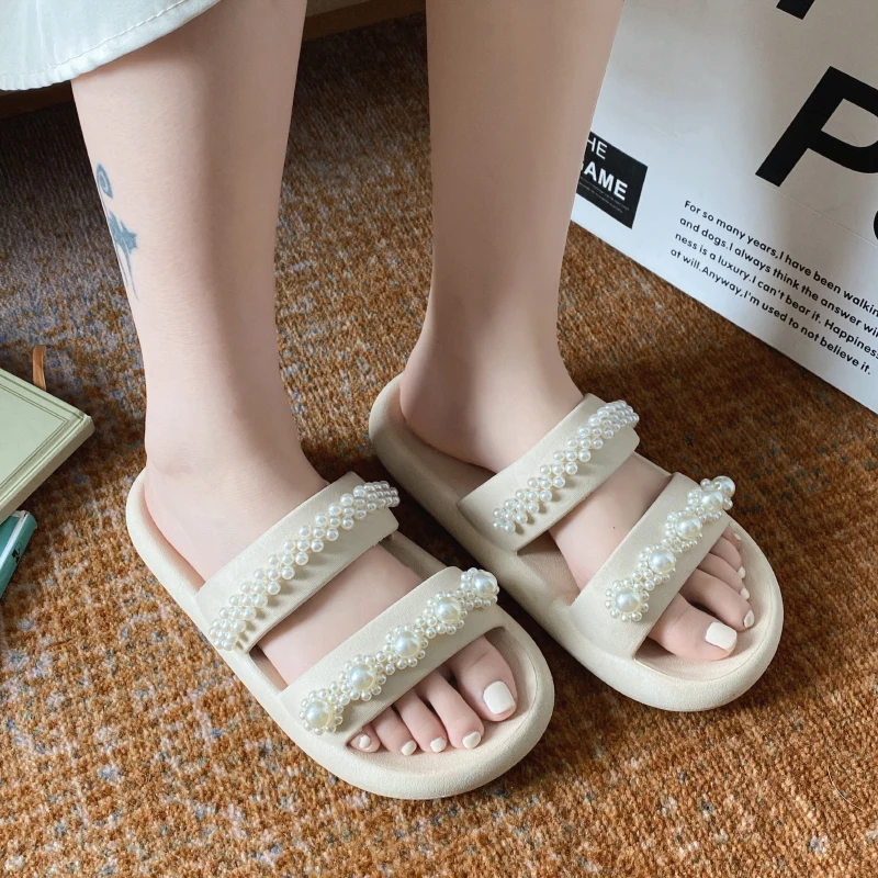 Сланцы женские на платформе и низком каблуке, роскошные пляжные шлепанцы, мягкая Дизайнерская обувь с бусинами, лето 2022
Сланцы женские на платформе и низком каблуке, роскошные пляжные шлепанцы, мягкая Дизайнерская обувь с бусинами, лето 2022