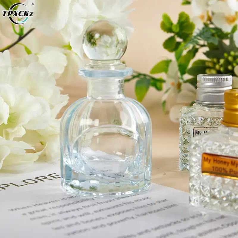 27/50ml Durable Mini Glass Honey Jars With Lids Wedding Gift And Party Favors For Guests
27/50ml Durable Mini Glass Honey Jars With Lids Wedding Gift And Party Favors For Guests