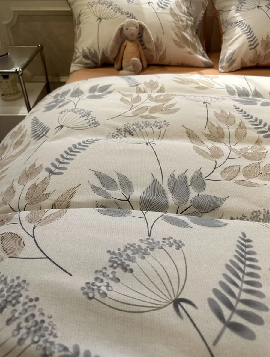 Винтажный пасторальный Комплект постельного белья с цветочным принтом, двуспальный полный Королевский ретро-стиль, рустикальный теплый хлопковый домашний текстиль, простыня, подушка, пододеяльник
Винтажный пасторальный Комплект постельного белья с цветочным принтом, двуспальный полный Королевский ретро-стиль, рустикальный теплый хлопковый домашний текстиль, простыня, подушка, пододеяльник