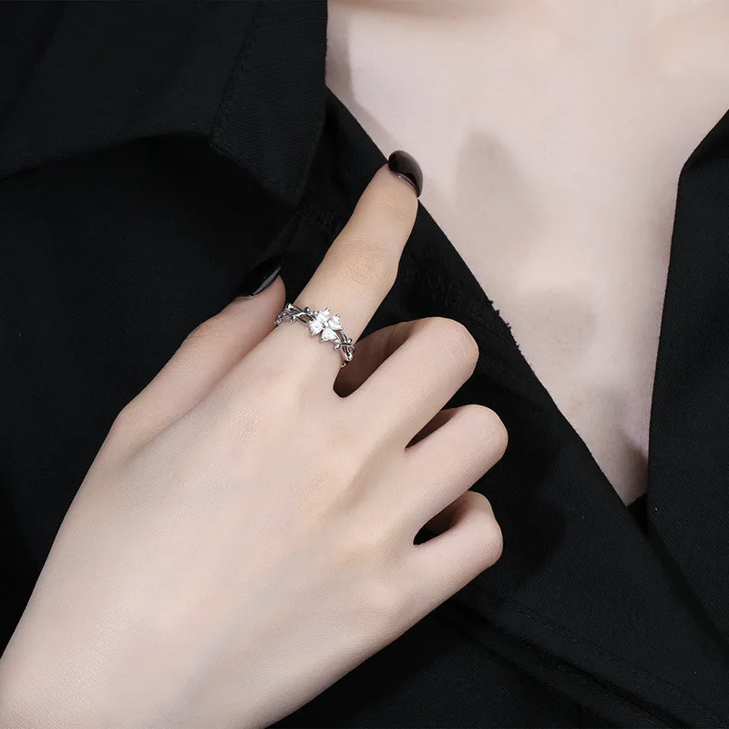 Hot Sale Real 925 Sterling Silver Vine Flowers Rhinestone Open Rings For Women Girl Wedding Valentine's Day Present R477
Hot Sale Real 925 Sterling Silver Vine Flowers Rhinestone Open Rings For Women Girl Wedding Valentine's Day Present R477