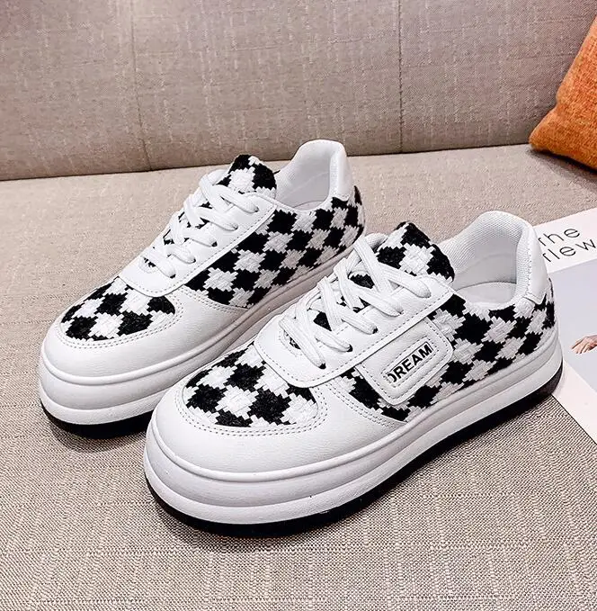 spring summer Vulcanized shoes for woman white weave Sneakers Women Casual Ladies platform Shoes Tenis Feminino sneaker
spring summer Vulcanized shoes for woman white weave Sneakers Women Casual Ladies platform Shoes Tenis Feminino sneaker