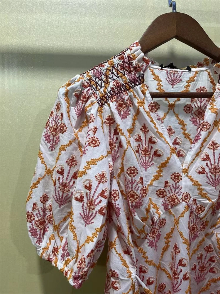 Chic Elegant Floral Embroidery Mini Dress Women Vintage Ruffled Collar Ofice Ladies Dresses Summer Casual French Brand Vestidos
Chic Elegant Floral Embroidery Mini Dress Women Vintage Ruffled Collar Ofice Ladies Dresses Summer Casual French Brand Vestidos