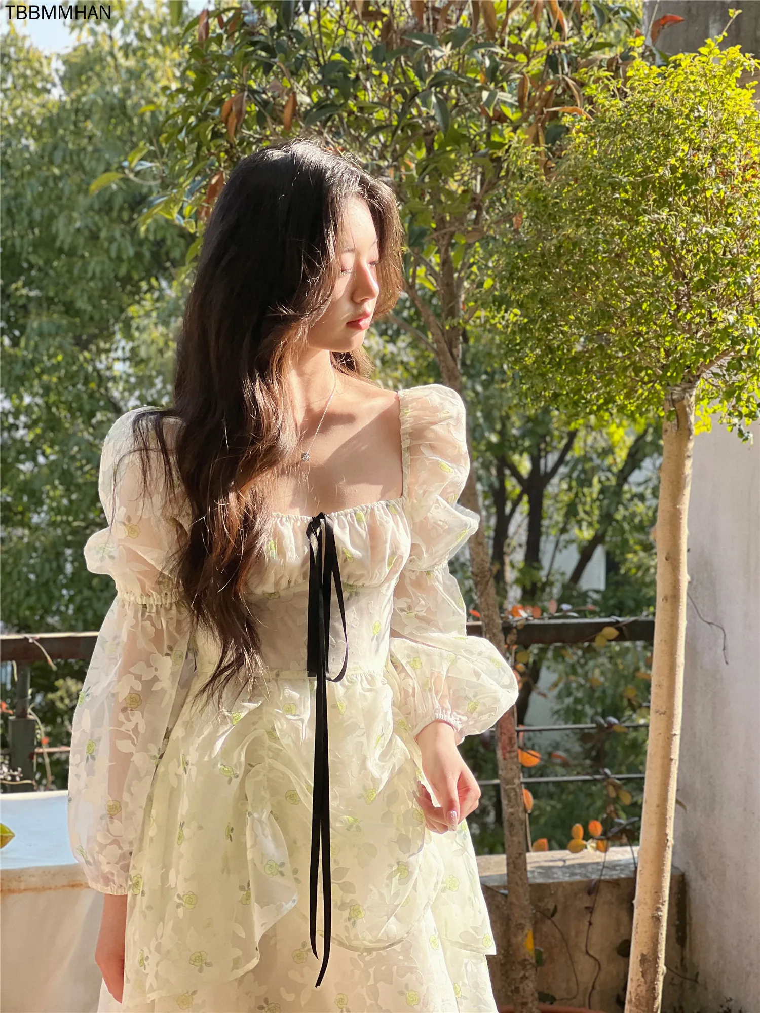 Summer Lace Floral Midi Dress Women Beach Style Short Pary Dress Elegant Office Lady One Piece Dress Korean Long Sleeve
Summer Lace Floral Midi Dress Women Beach Style Short Pary Dress Elegant Office Lady One Piece Dress Korean Long Sleeve