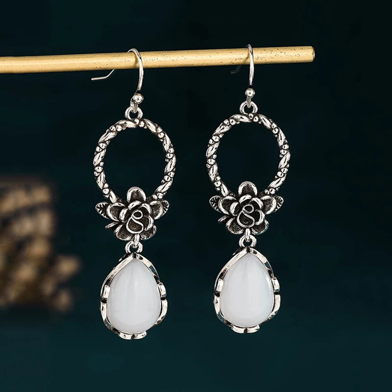 Long Tassel Earring for Women Rose Flower White Green Water Drop Dangle Earring Copper Plated Thai Silver Palace Vintage Jewelry
Long Tassel Earring for Women Rose Flower White Green Water Drop Dangle Earring Copper Plated Thai Silver Palace Vintage Jewelry