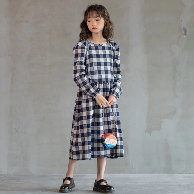 2022 New Arrival Teen Girls Plaid Casual Dress Fashion Children Retro Princess Dresses Kids Girls loose Clothing Autumn, #9125
2022 New Arrival Teen Girls Plaid Casual Dress Fashion Children Retro Princess Dresses Kids Girls loose Clothing Autumn, #9125