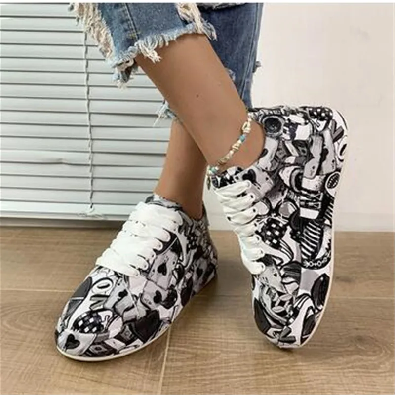 Women's Sneakers 2023 Spring and Autumn Fashion Platform Outdoor Sneakers Trend Graffiti Shoes Comfortable Lace-up Flat Sneakers
Women's Sneakers 2023 Spring and Autumn Fashion Platform Outdoor Sneakers Trend Graffiti Shoes Comfortable Lace-up Flat Sneakers