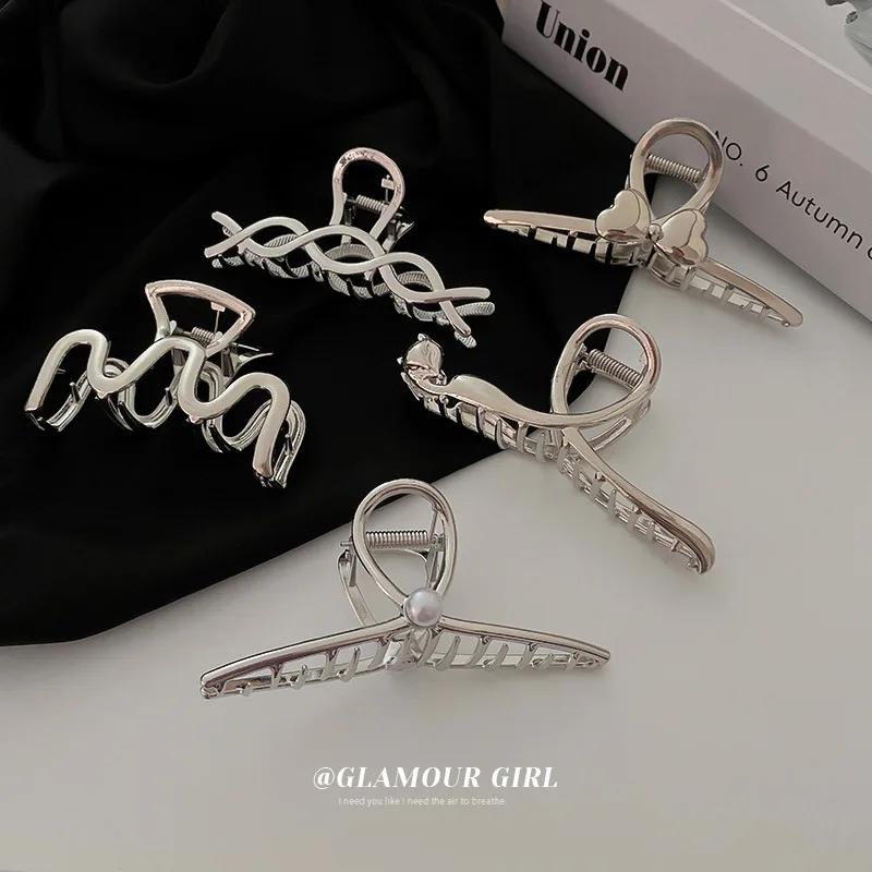 Geometric Cross Word Fox Hair Clip Korean Simple Metal Cool Wind Shark Ins Versatile Accessories
Geometric Cross Word Fox Hair Clip Korean Simple Metal Cool Wind Shark Ins Versatile Accessories