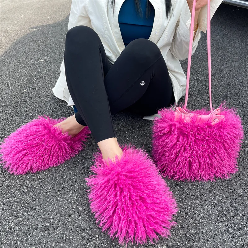 2023 New Wool-like Slippers Winter Warm Fur Women's Boots Flat Home Cotton Slippers Fashion Plush Snow Boots Women's Shoes
2023 New Wool-like Slippers Winter Warm Fur Women's Boots Flat Home Cotton Slippers Fashion Plush Snow Boots Women's Shoes